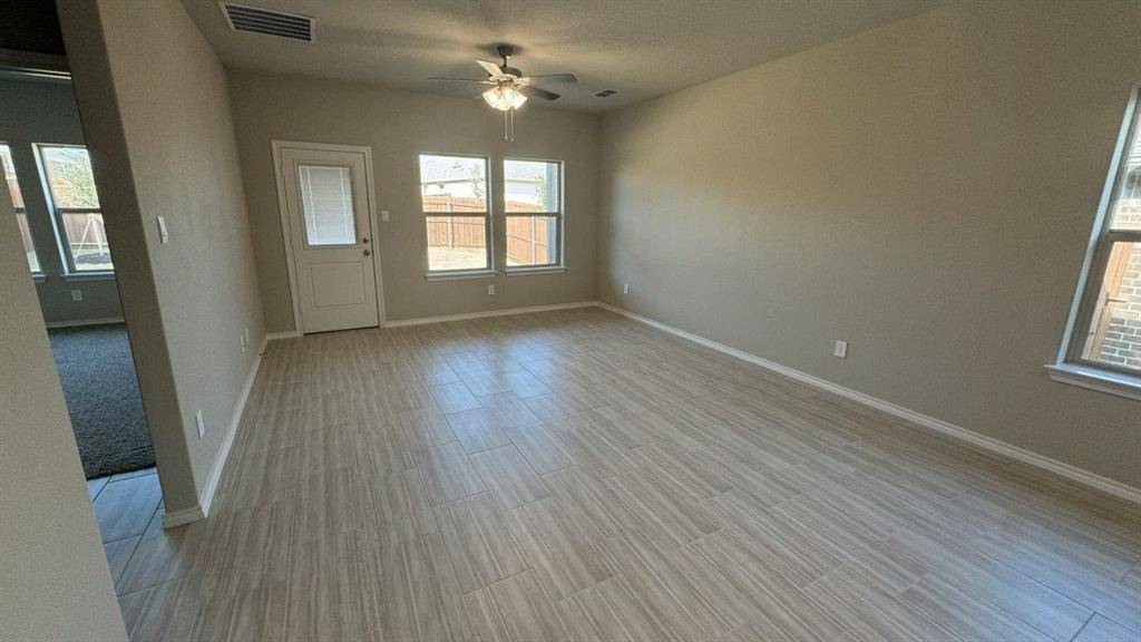 Denton, TX 76259,705 SHADED GROVE Drive