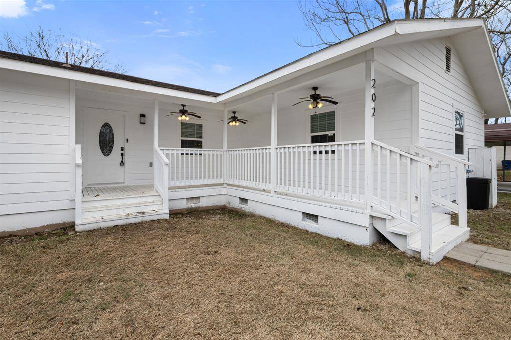 Bridgeport, TX 76426,202 Blocker Street