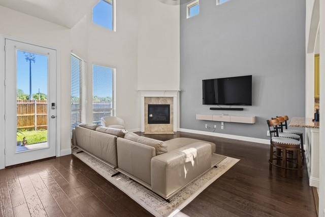 Grand Prairie, TX 75052,417 Burberry Drive