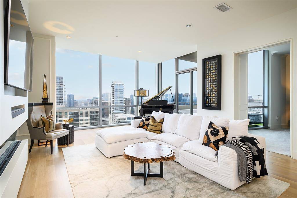 Dallas, TX 75219,2200 Victory Avenue #2401