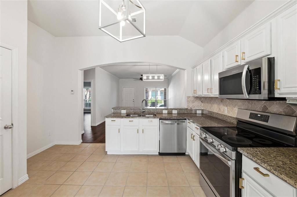 Mckinney, TX 75072,575 S Virginia Hills Drive #403