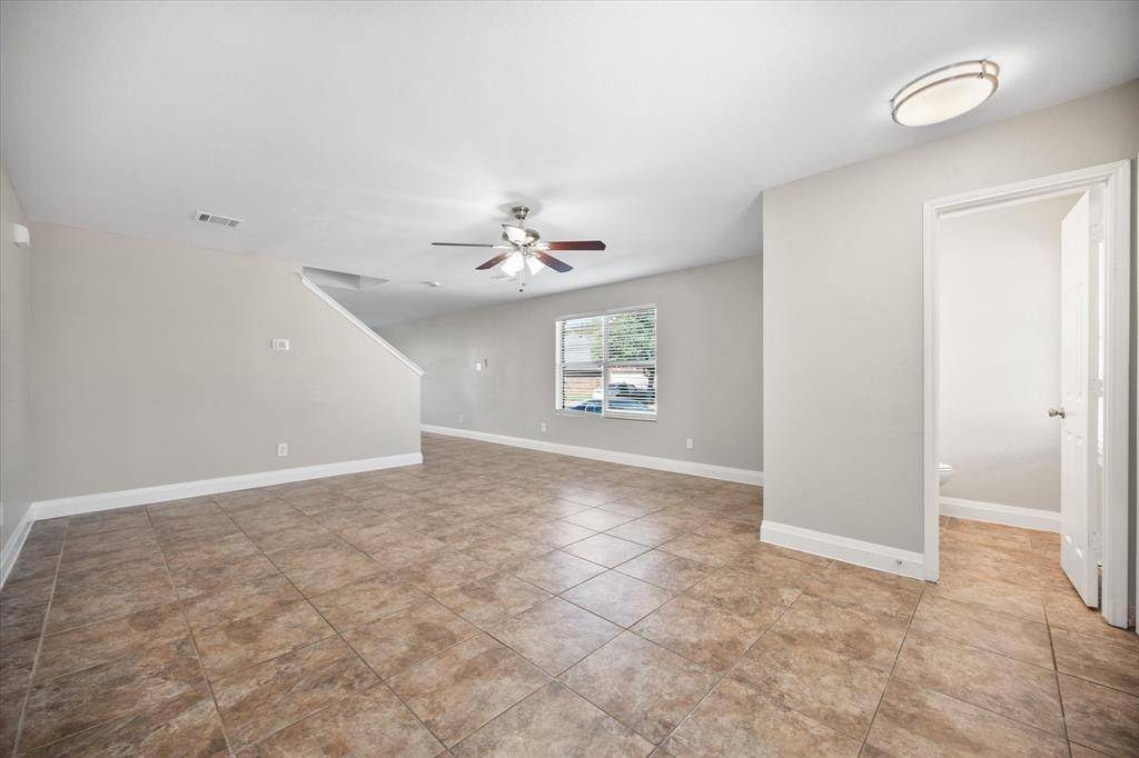 Fort Worth, TX 76120,800 Green Heath Avenue