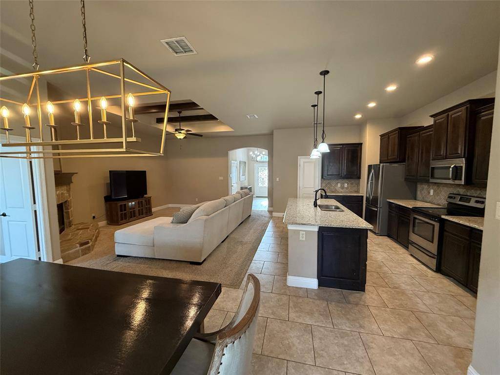 Saginaw, TX 76179,676 Fossil Wood Drive