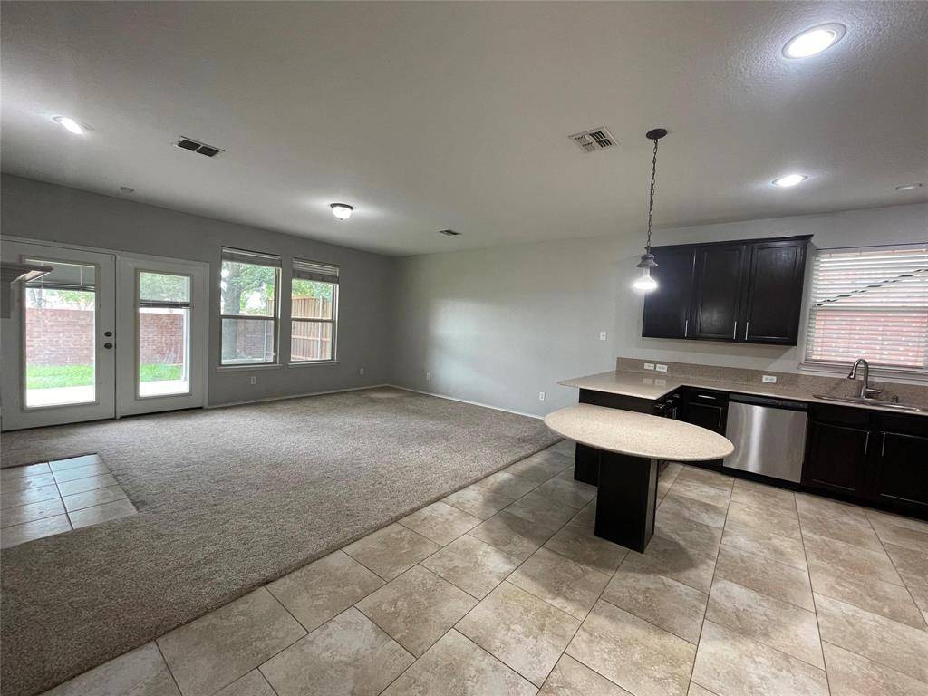 Mckinney, TX 75070,5713 Pebble Ridge Drive