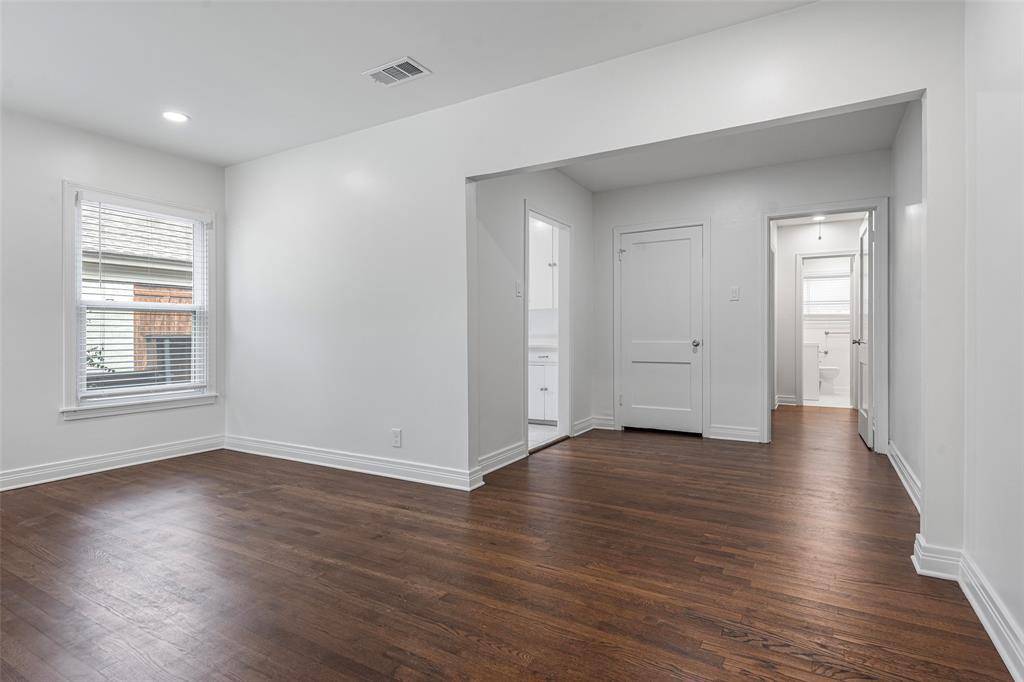 Dallas, TX 75214,6206 Winton Street