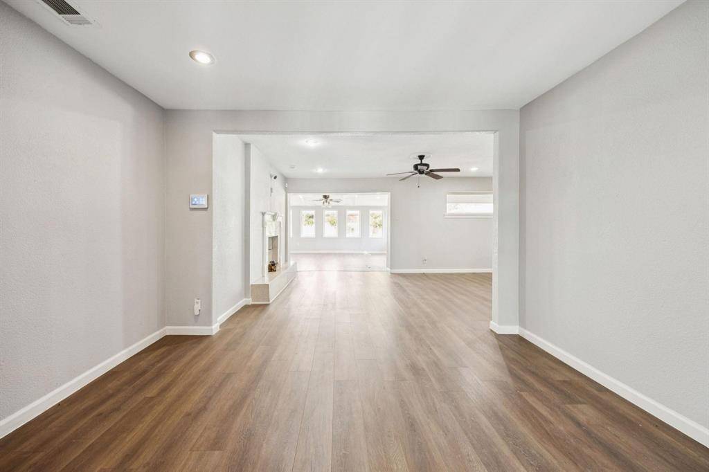 2801 Clearbrook Drive, Irving, TX 75062