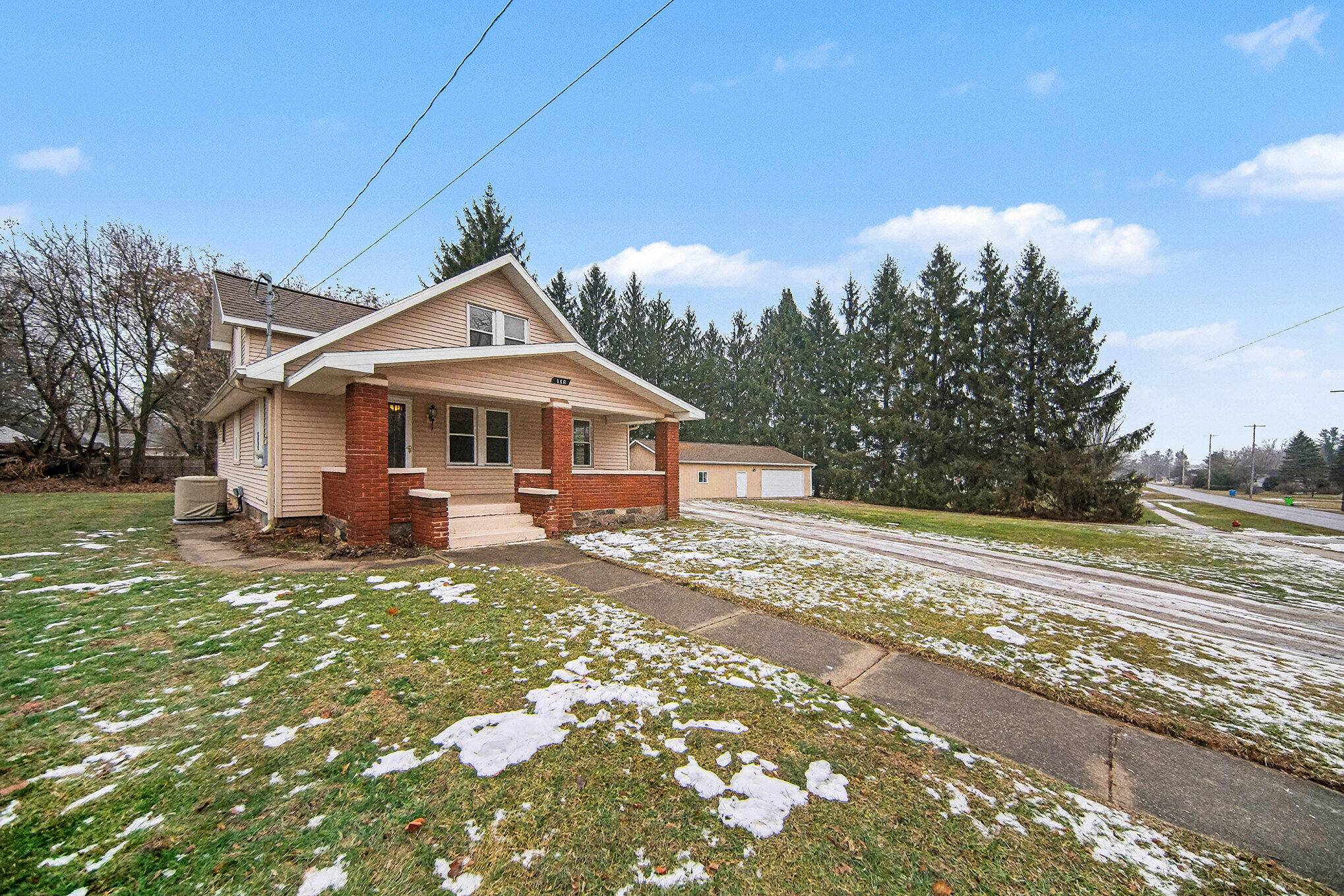 Jackson, MI 49201,118 N East ST