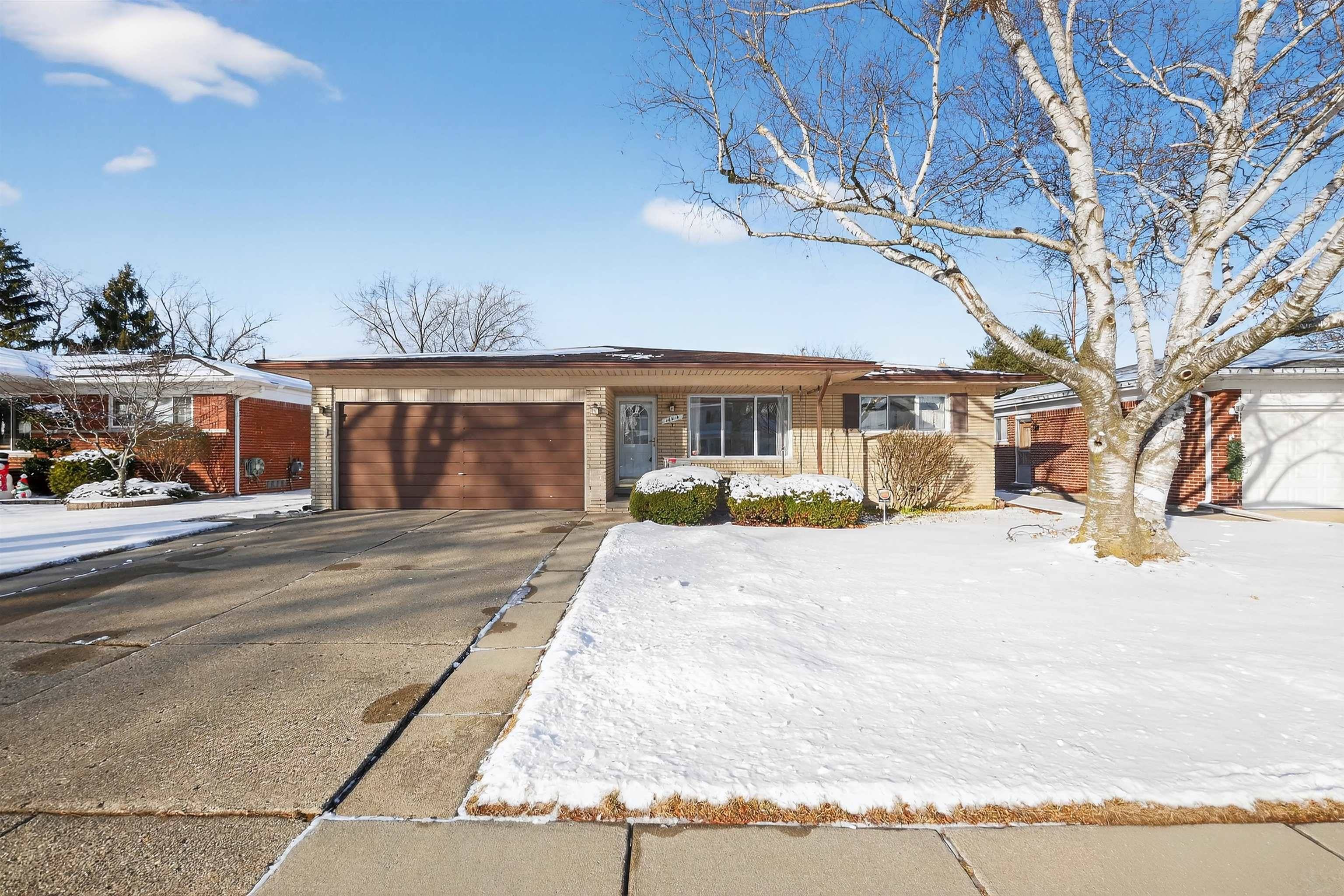 Warren, MI 48088,14515 Ivanhoe DR