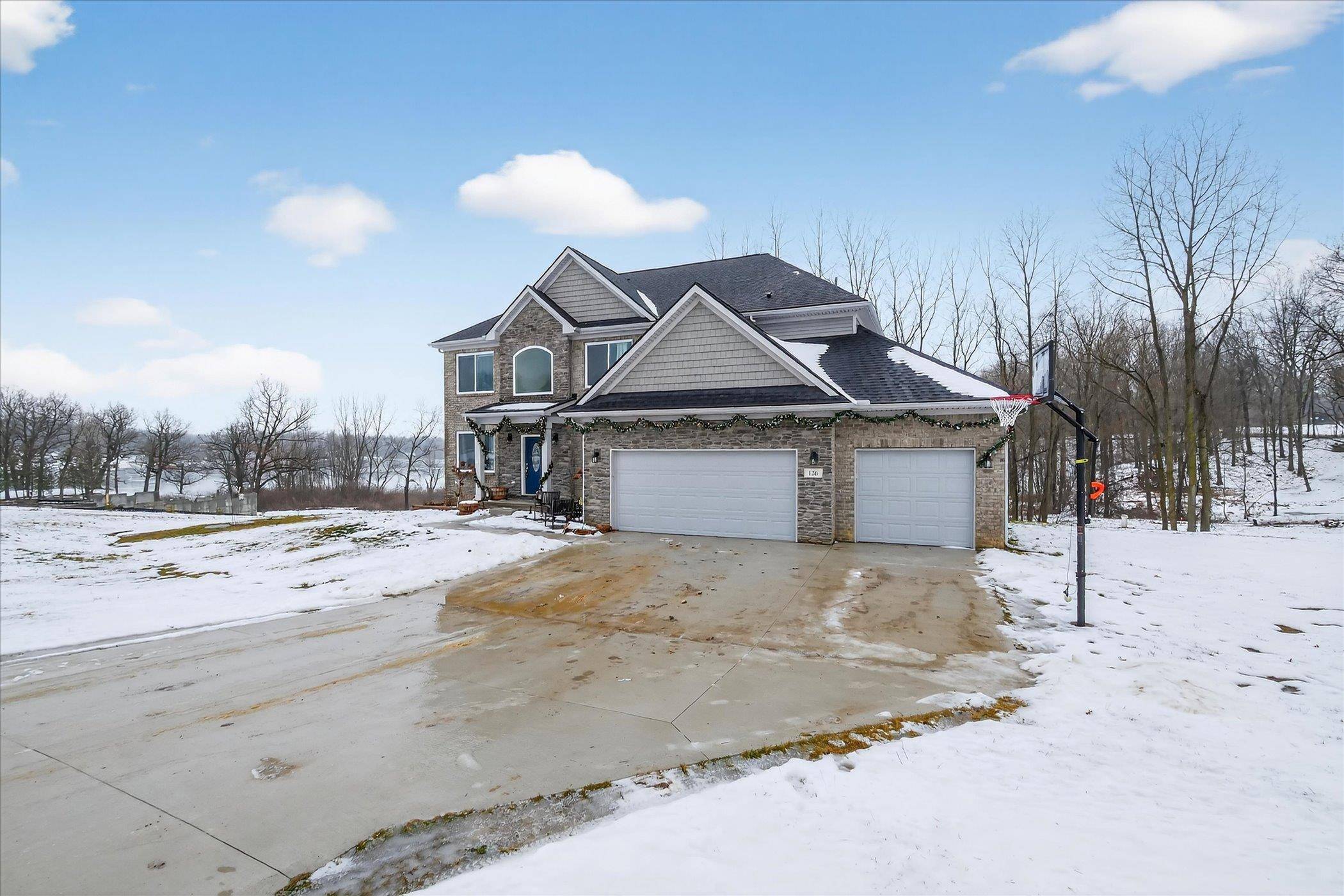 Ortonville, MI 48462,126 Parker LN