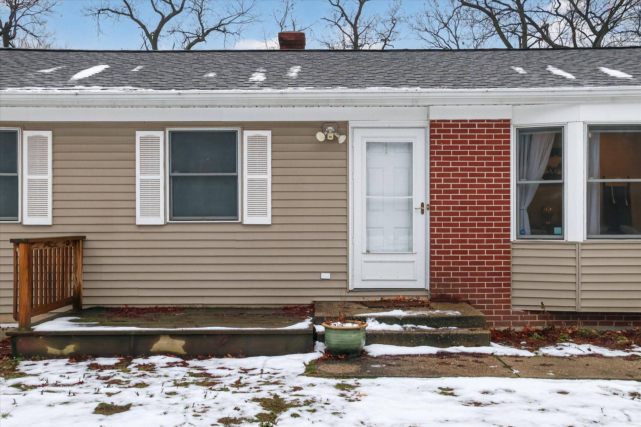 Grand Rapids, MI 49525,1950 Garret DR NE