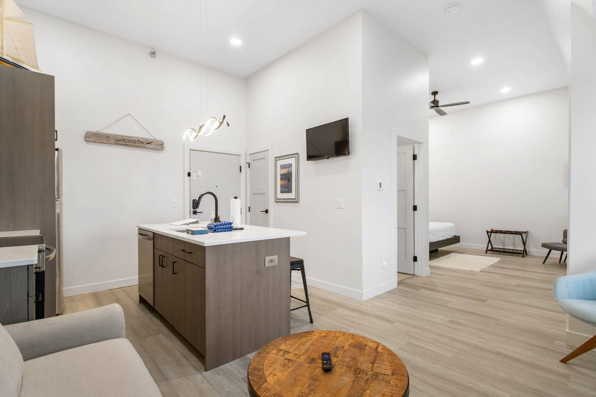 South Haven, MI 49090,532 Dyckman AVE #17