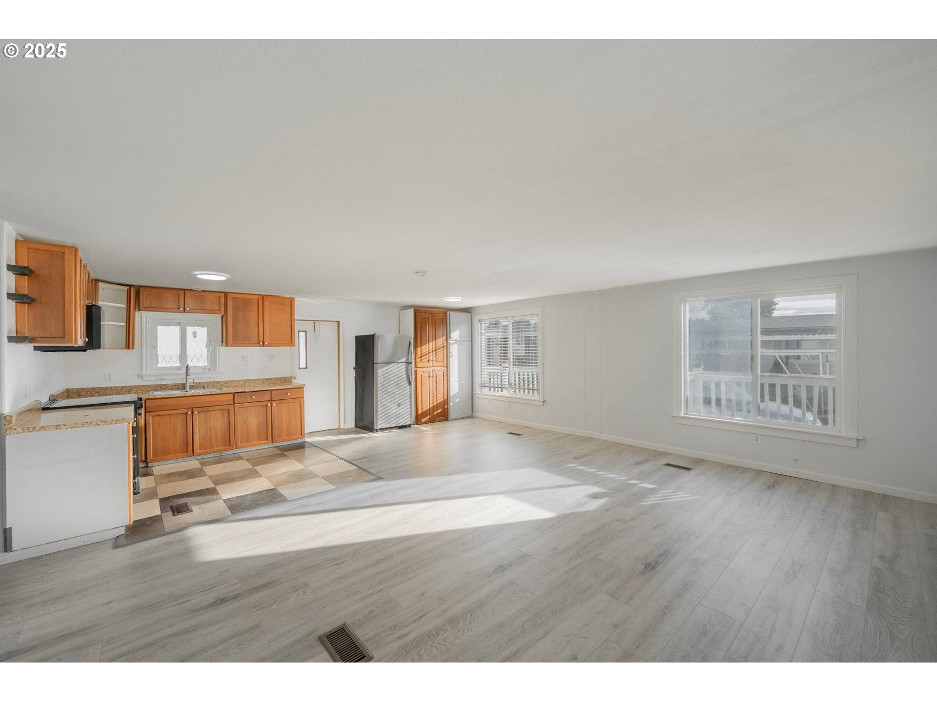 Hubbard, OR 97032,3289 ASH ST #61