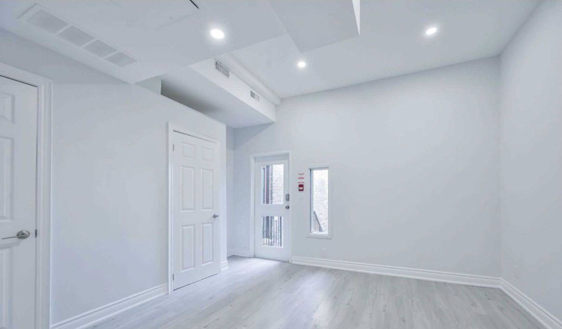 Toronto C08, ON M5A 2A8,414 Dundas ST E #202