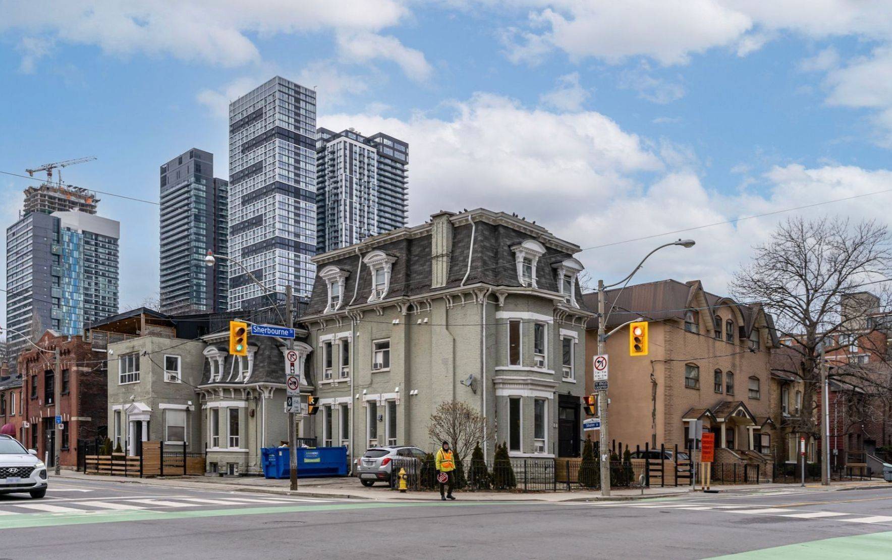 Toronto C08, ON M5A 2R7,180 Sherbourne ST #301