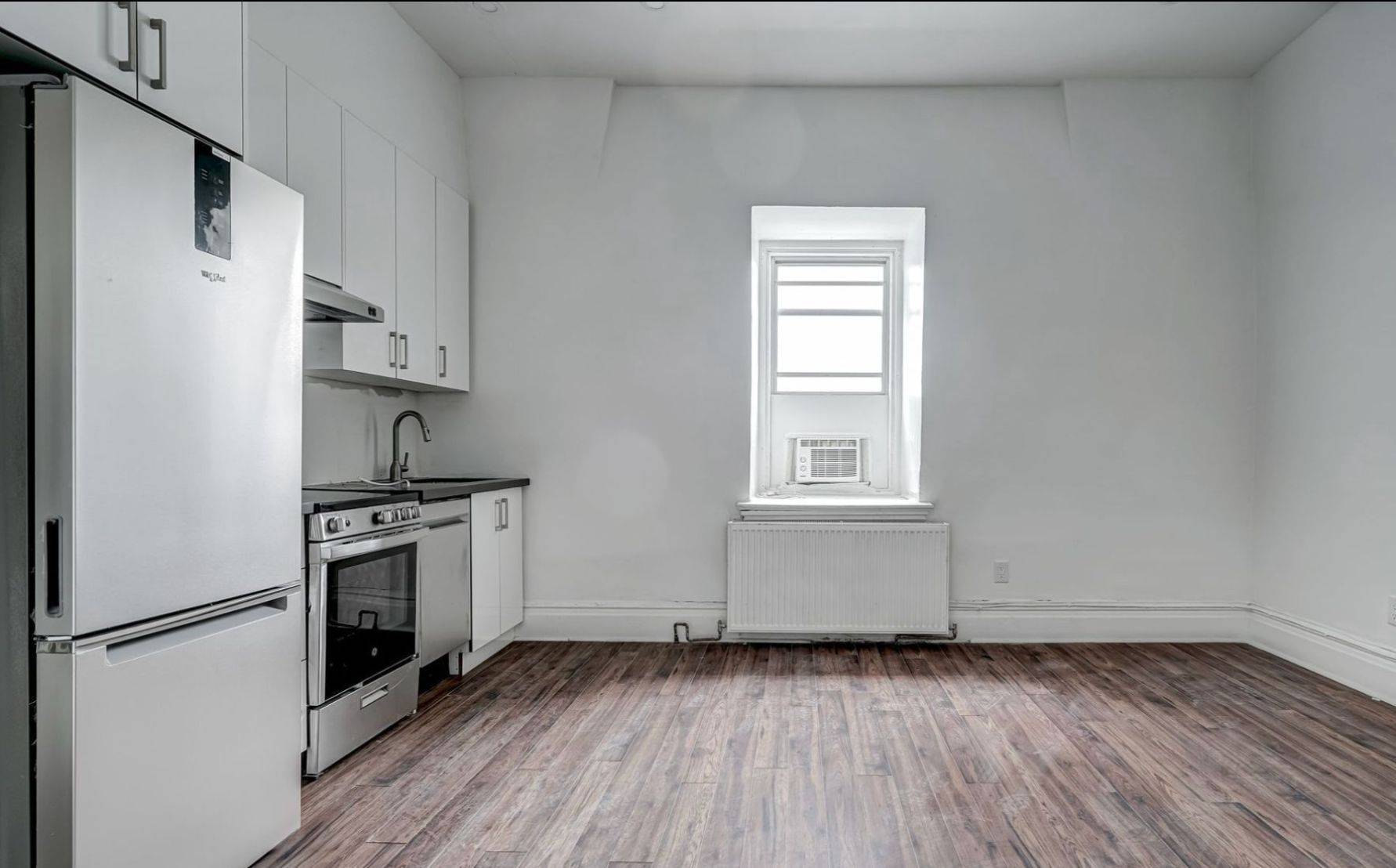 Toronto C08, ON M5A 2R7,180 Sherbourne ST #301