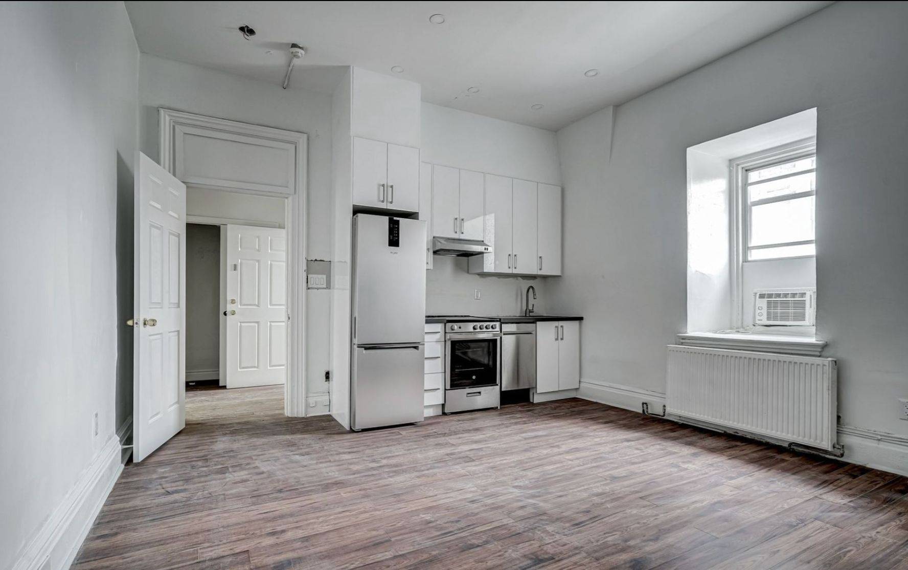 Toronto C08, ON M5A 2R7,180 Sherbourne ST #301