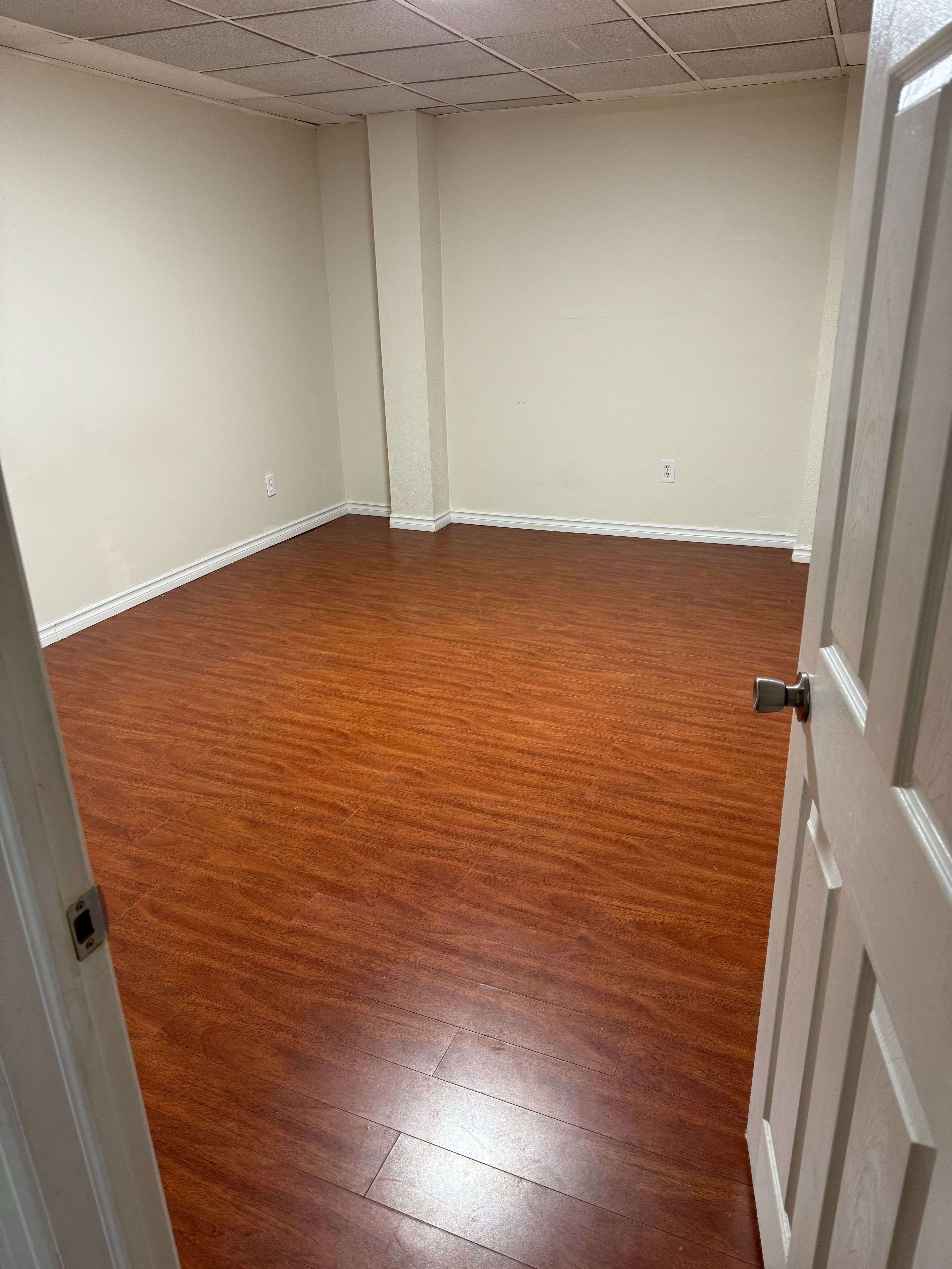 Toronto E07, ON M1S 4H9,63 Croach CRES #Basement