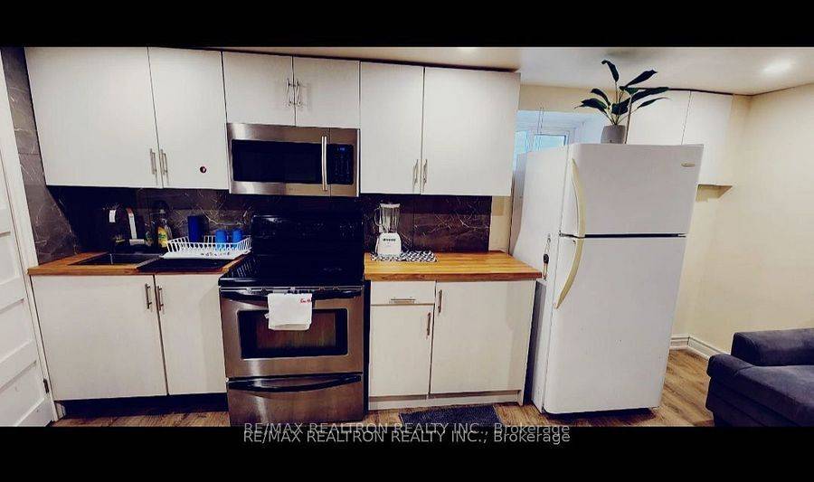 Toronto E09, ON M1G 1M5,34 Shoreland CRES #Bsmt