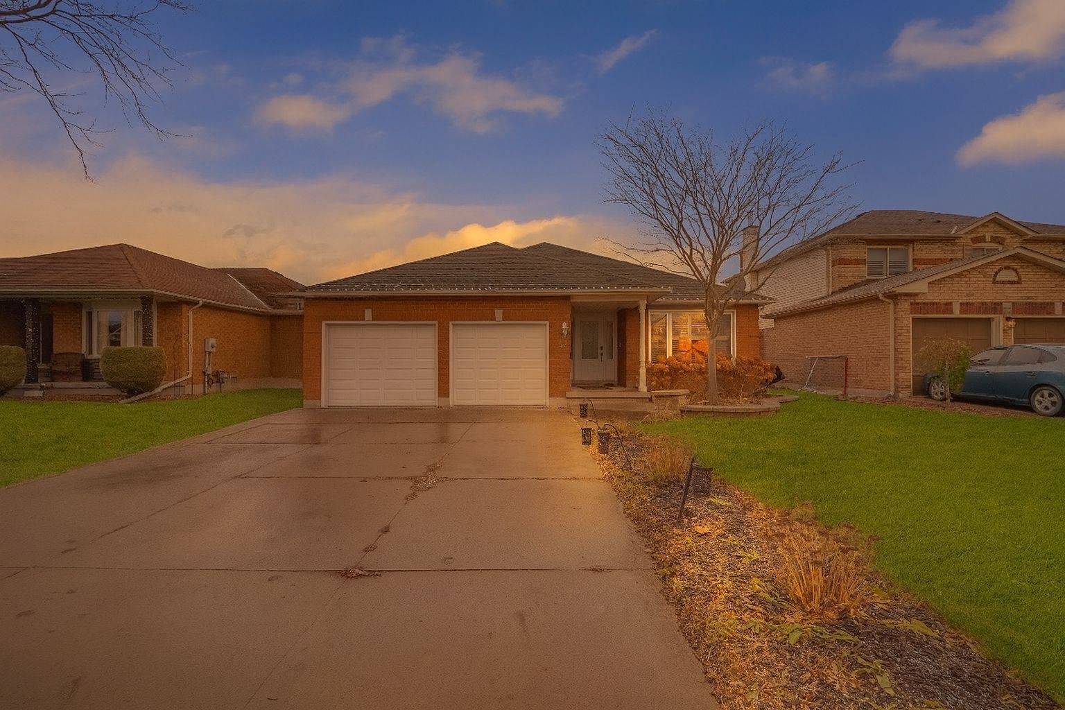 Clarington, ON L1B 1G4,52 Foster Creek DR