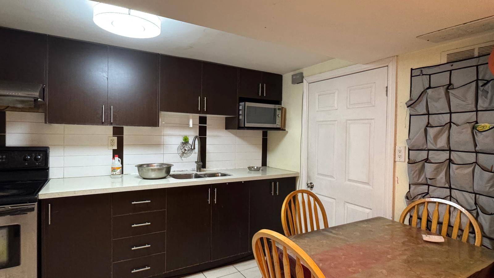 Toronto E07, ON M1V 1L8,15 Cleadon RD #Basement