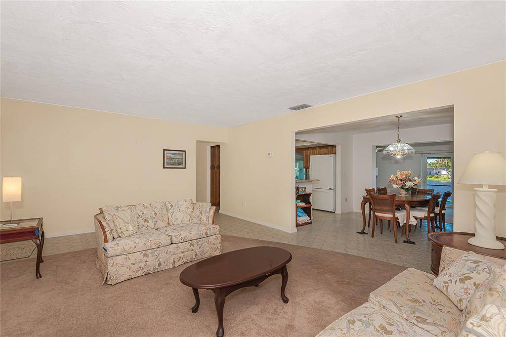 Pembroke Pines, FL 33026,1940 NW 107 Ave