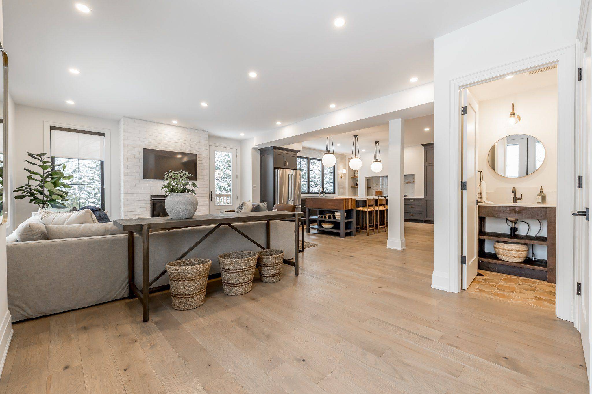 Barrie, ON L4M 1S7,271 Codrington ST