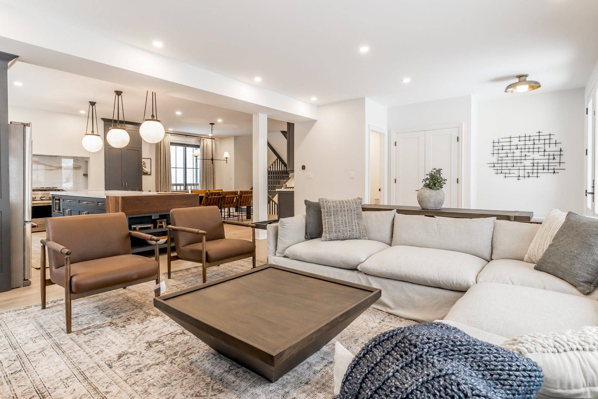 Barrie, ON L4M 1S7,271 Codrington ST