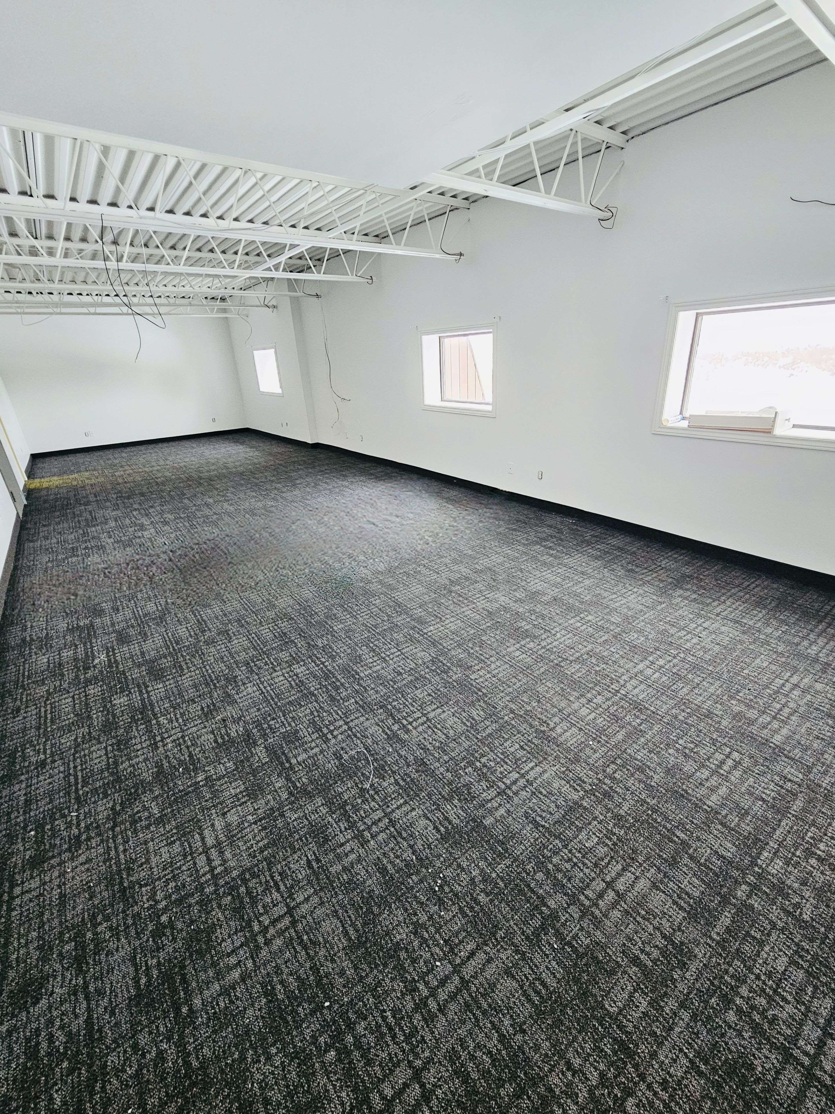 Orillia, ON L3V 0T7,5 Ontario ST #B