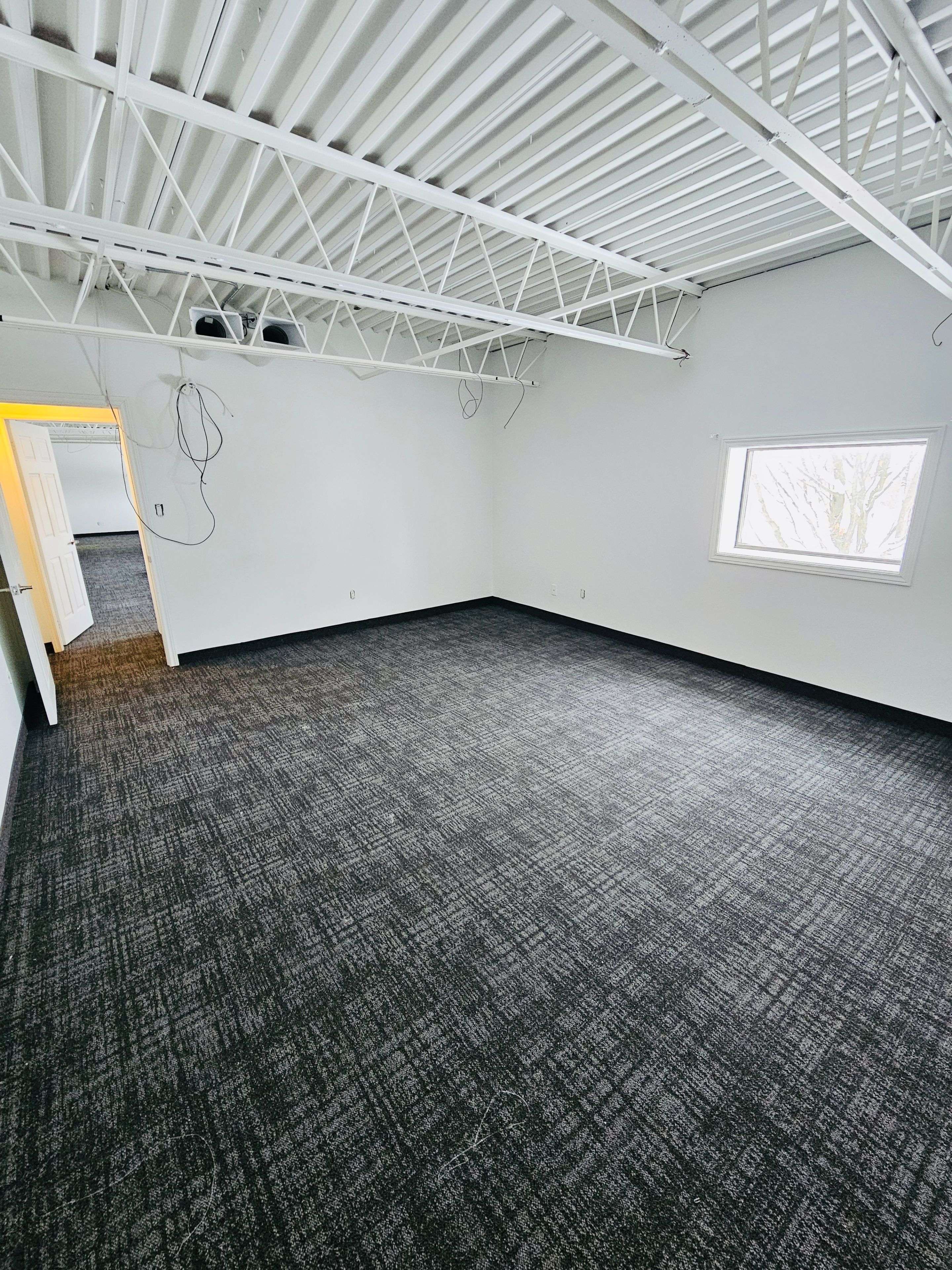 Orillia, ON L3V 0T7,5 Ontario ST #B