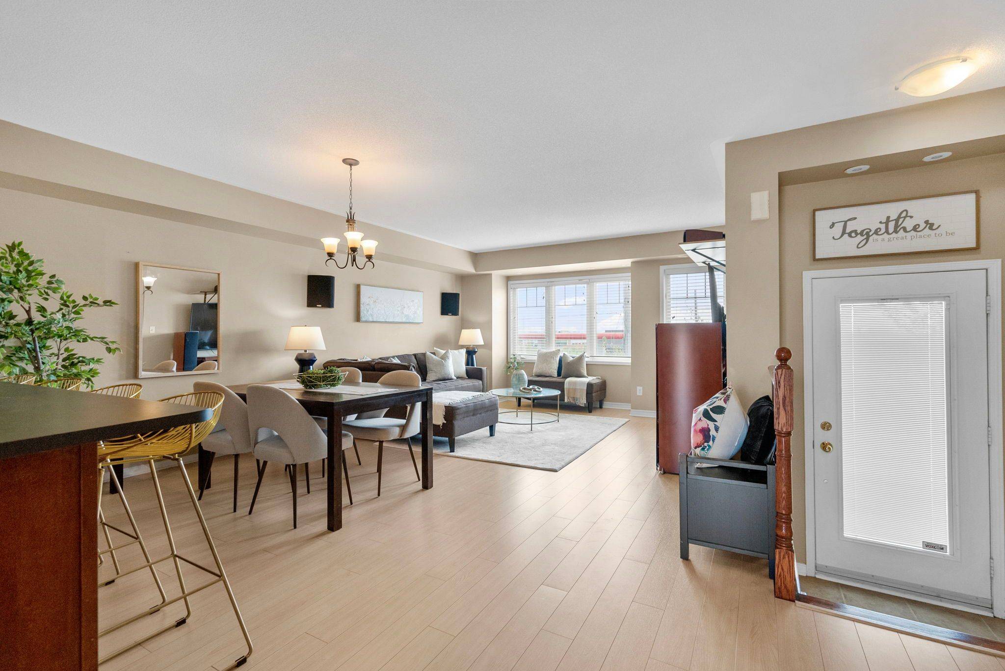 Mississauga, ON L5M 0E8,3985 Eglinton AVE W #19