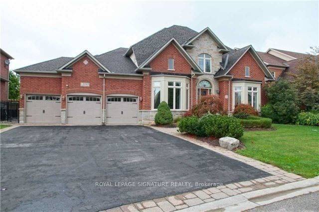 Oakville, ON L6M 3W6,534 Golfview CT