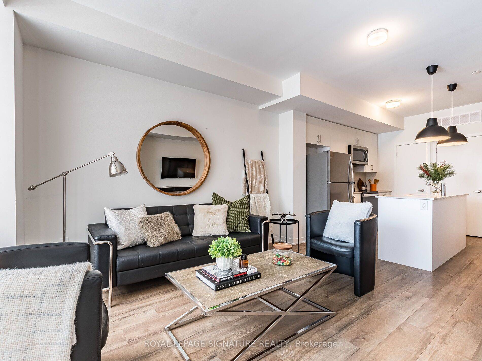 Mississauga, ON L5L 0B9,3425 Ridgeway DR W #10