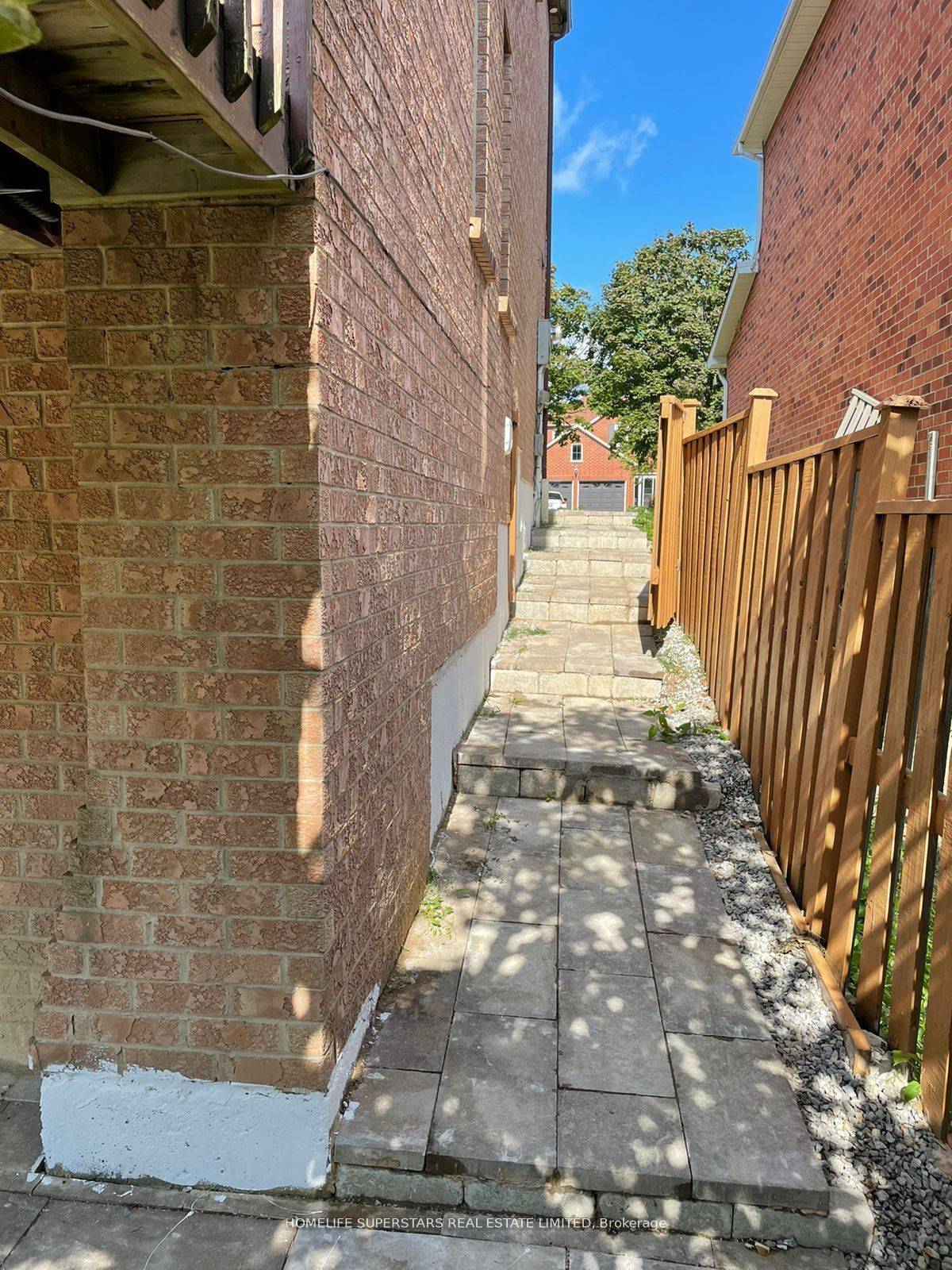 Mississauga, ON L4Z 2S3,274 Oxbow CRES #Walk Out Basement