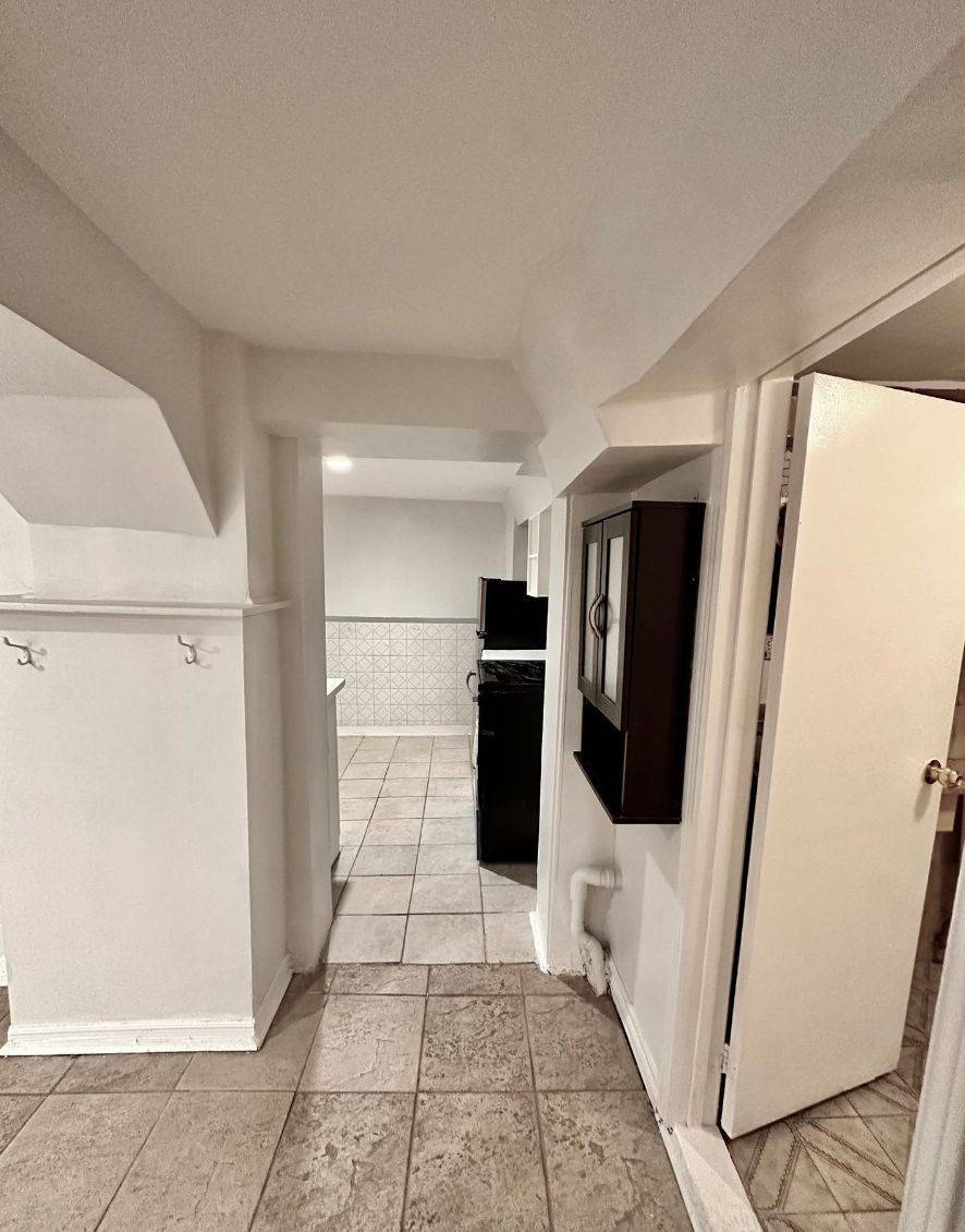 Toronto W01, ON M6K 2L2,60 Brock AVE #B2