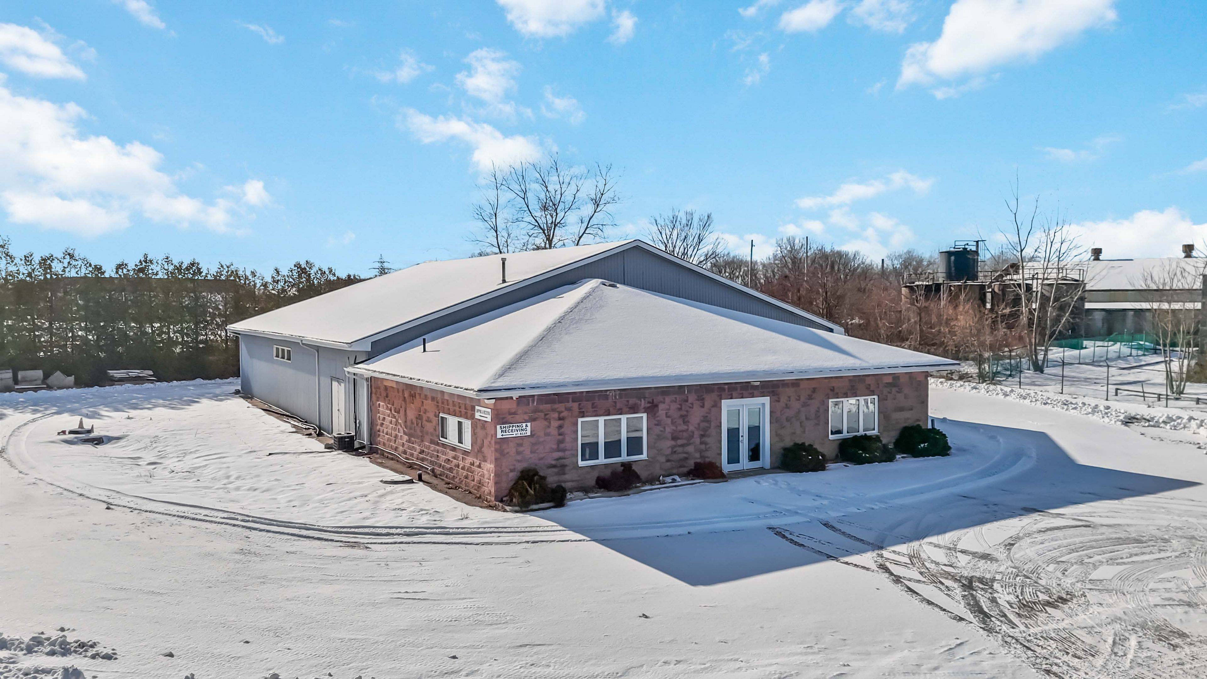 Sarnia, ON N7T 2H2,281 Campbell ST #D