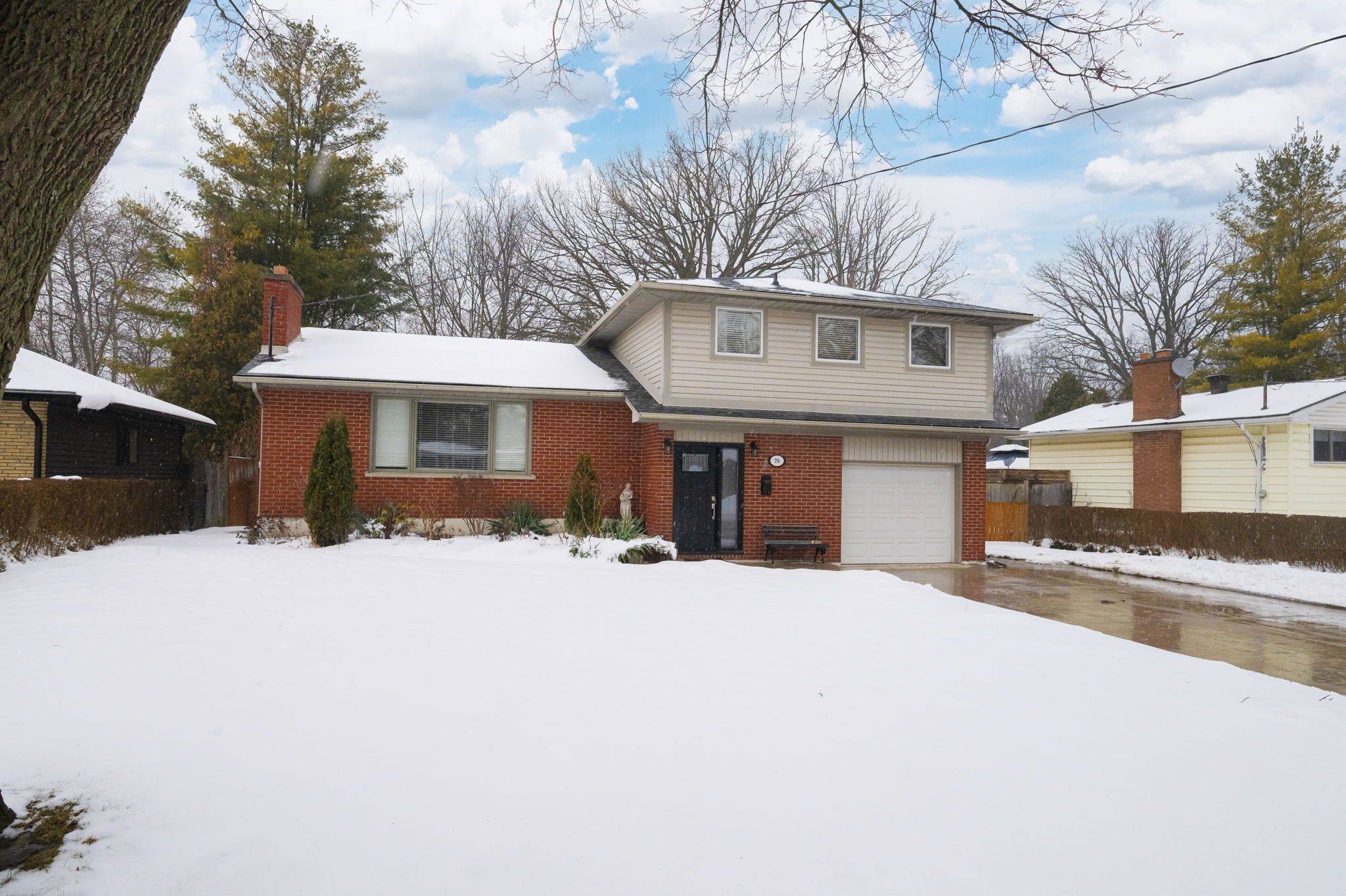 London South, ON N6P 1B5,78 Dennis AVE