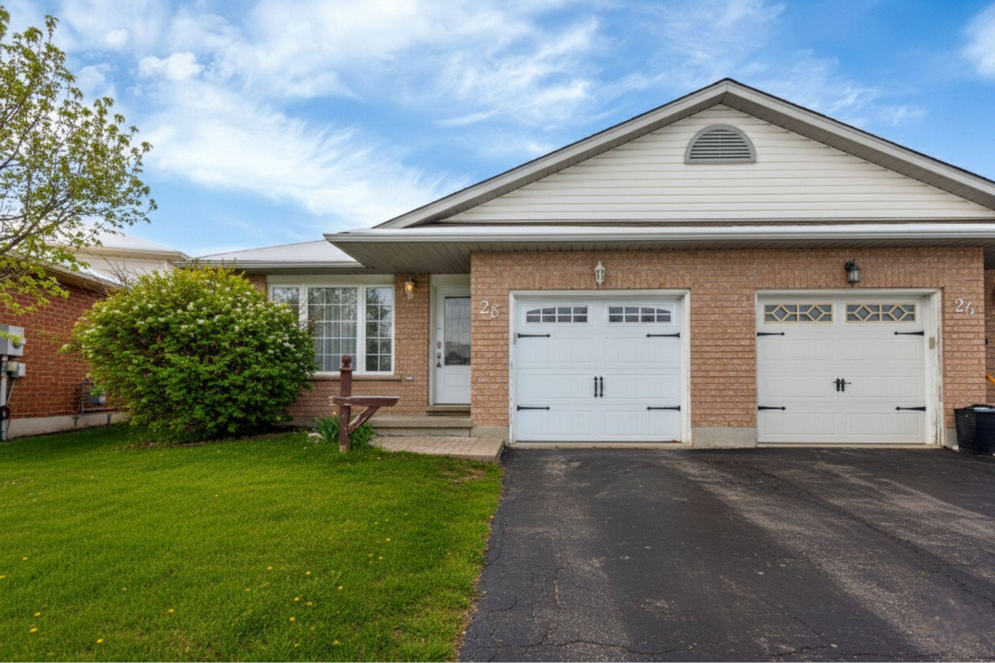 Kitchener, ON N2E 3M3,28 Ridgeway CRES