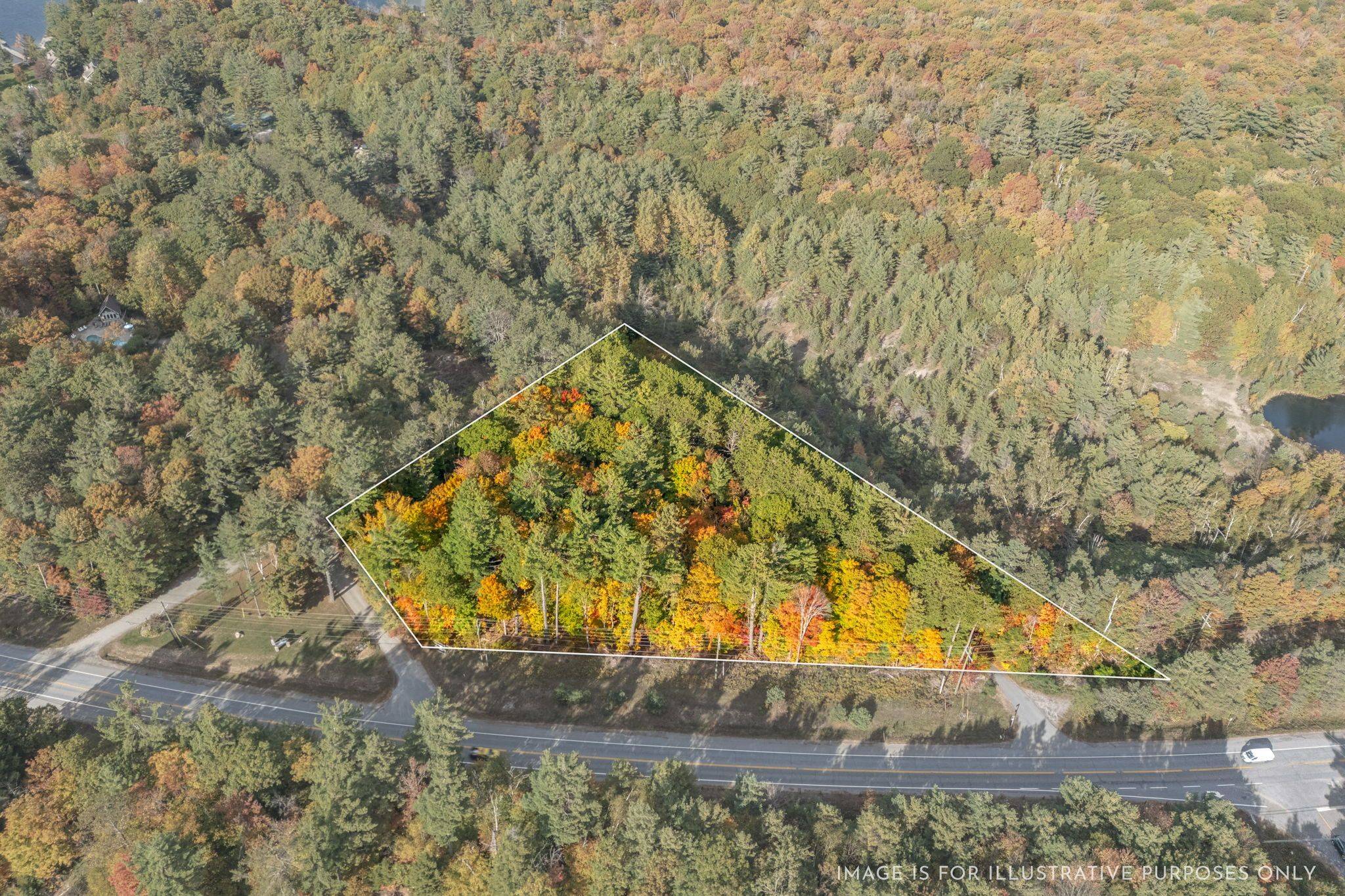 Muskoka Lakes, ON P0B 1J0,3864 Highway 118 N/A W