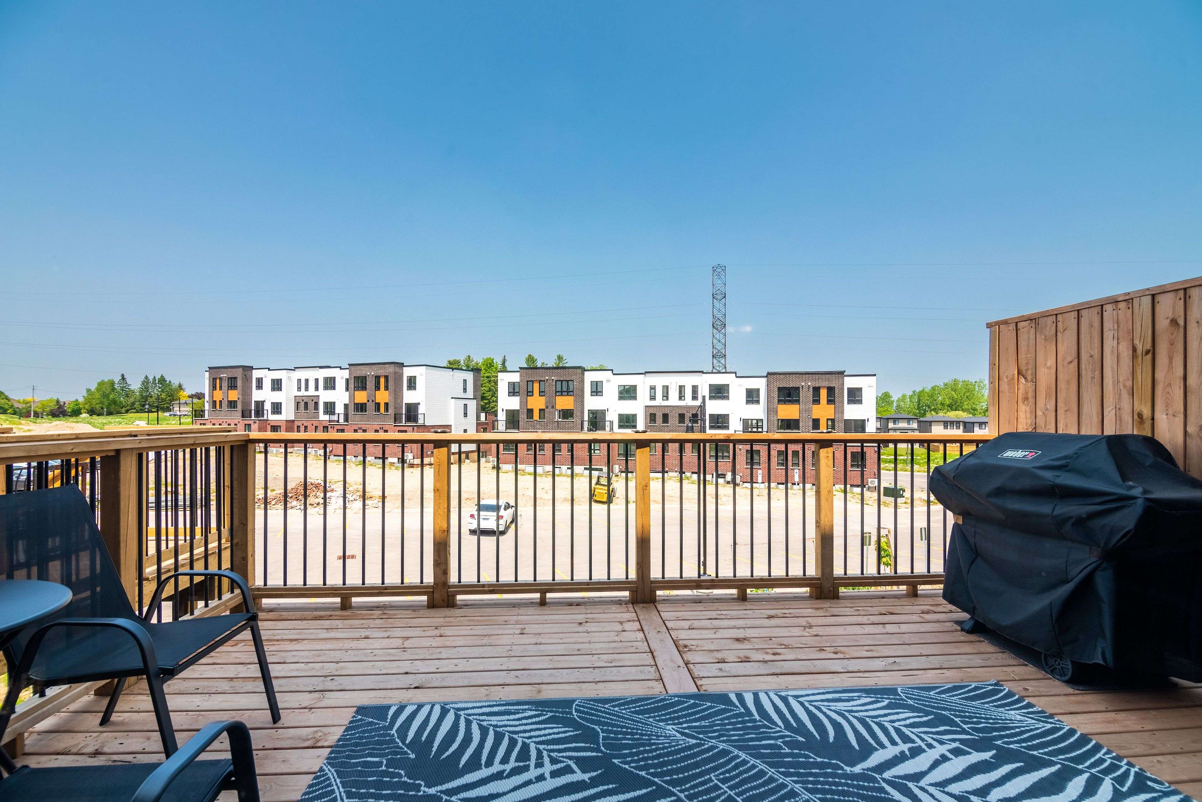 Kitchener, ON N2R 1P2,939 Robert Ferrie DR