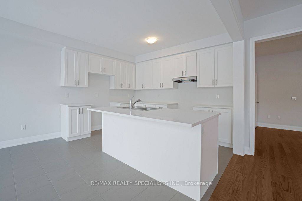 Woodstock, ON N4T 0N7,835 Queenston BLVD