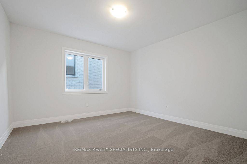 Woodstock, ON N4T 0N7,835 Queenston BLVD