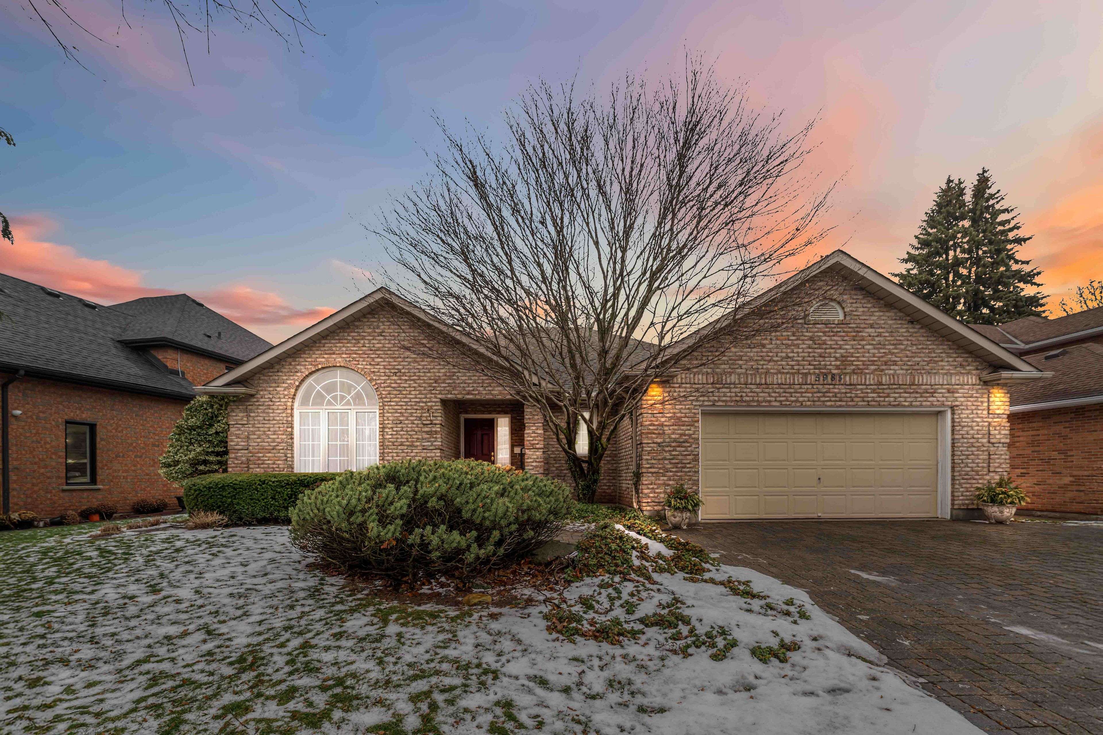 Niagara Falls, ON L2J 4H9,5985 Mountaingate DR