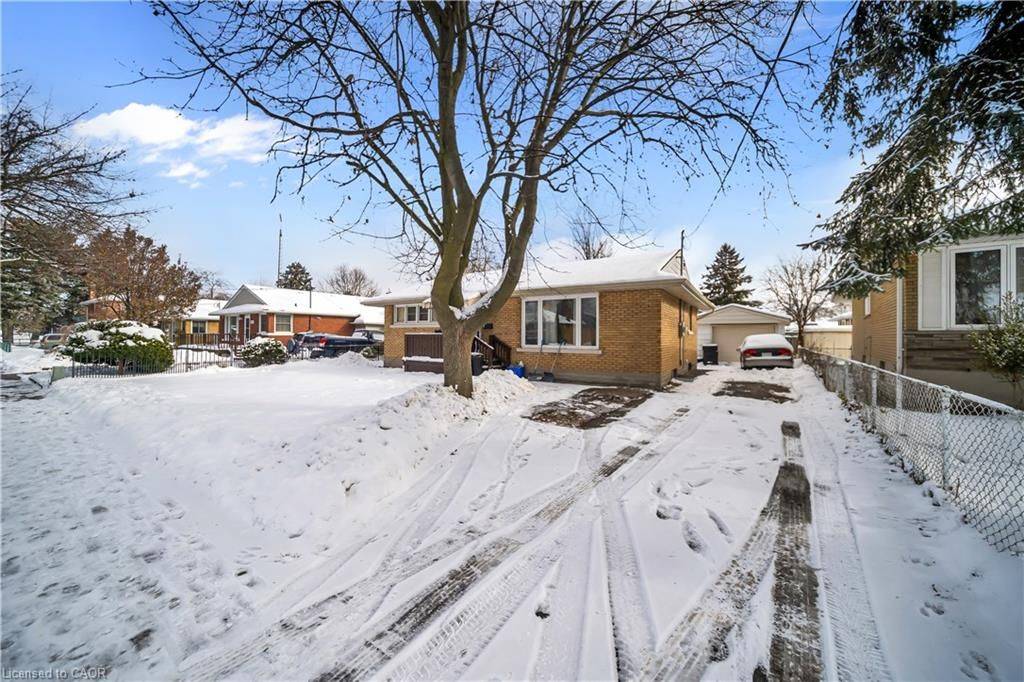 Kitchener, ON N2C 1R9,259 Franklin ST S