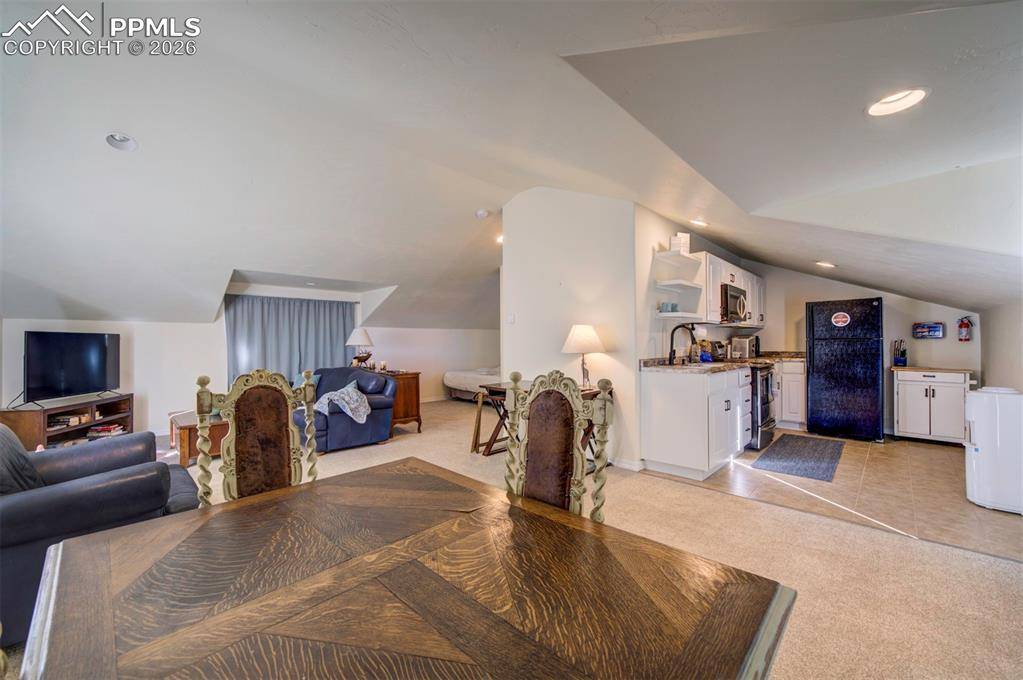 Colorado Springs, CO 80904,1905 Mesa RD