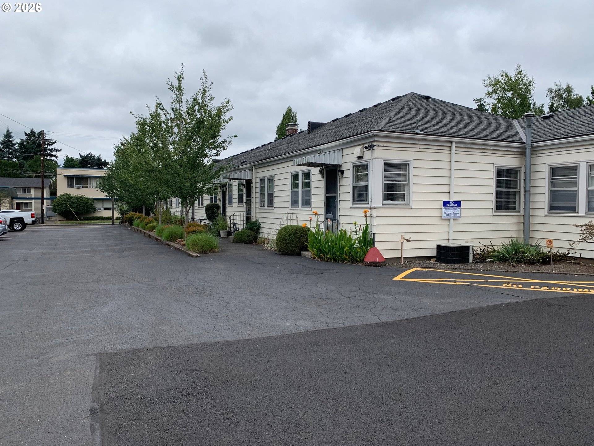 Portland, OR 97214,610 SE CESAR E CHAVEZ BLVD