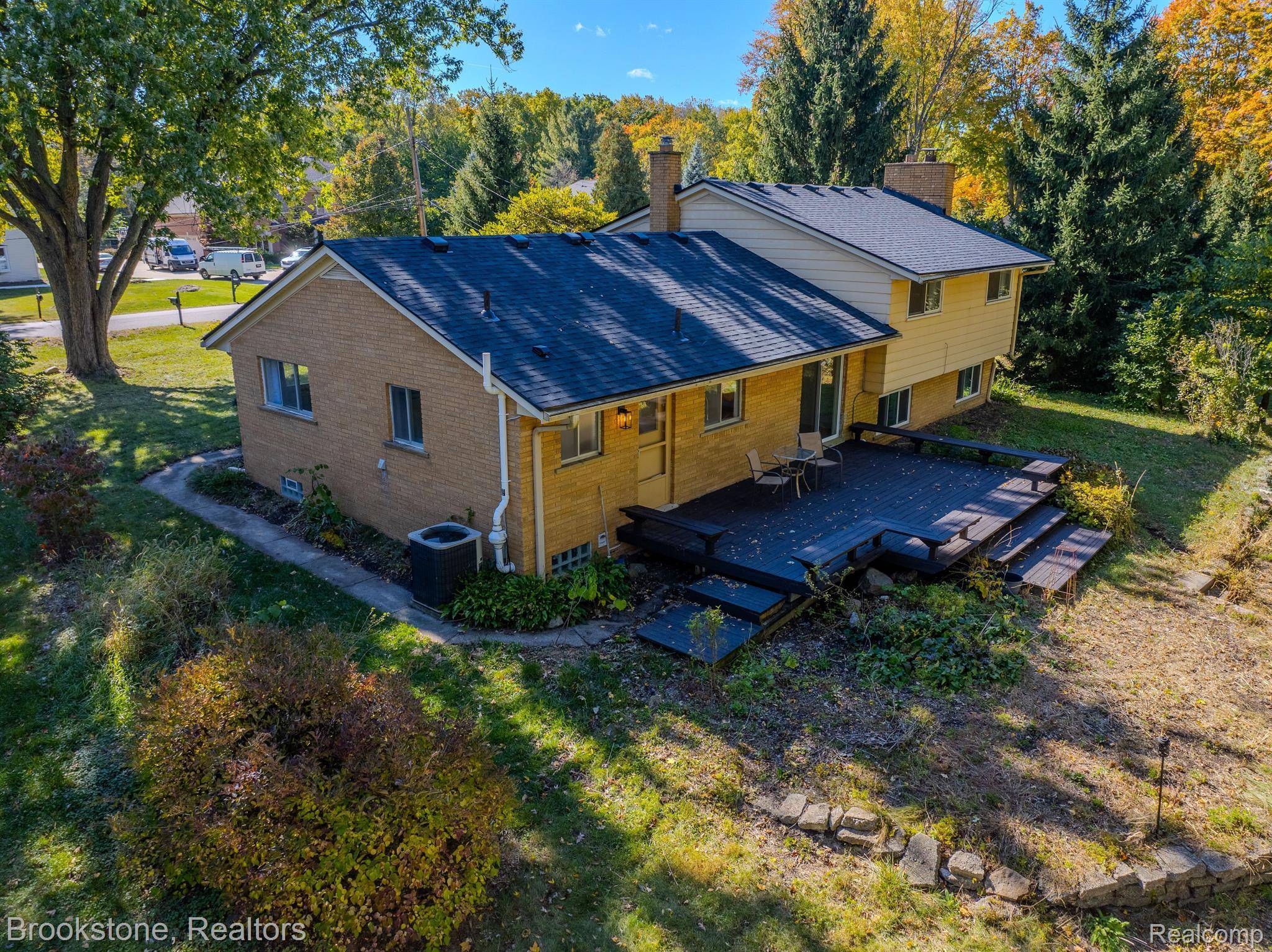 Troy, MI 48085,711 SYLVANWOOD DR