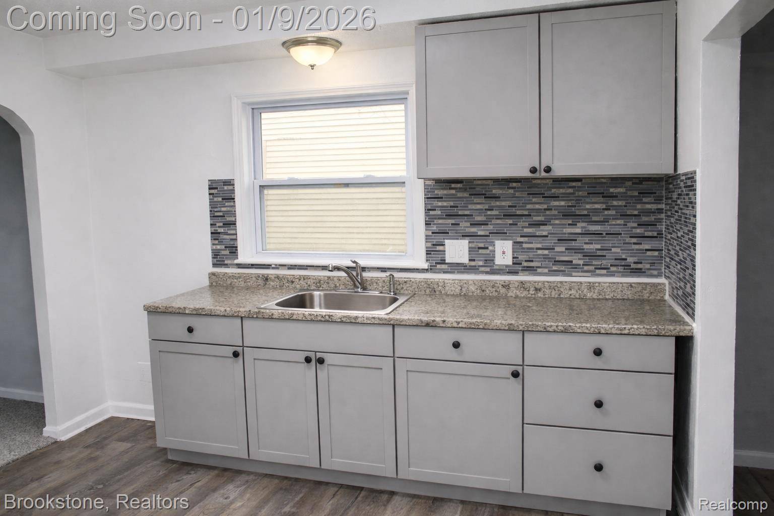 Redford, MI 48240,19369 Wakenden