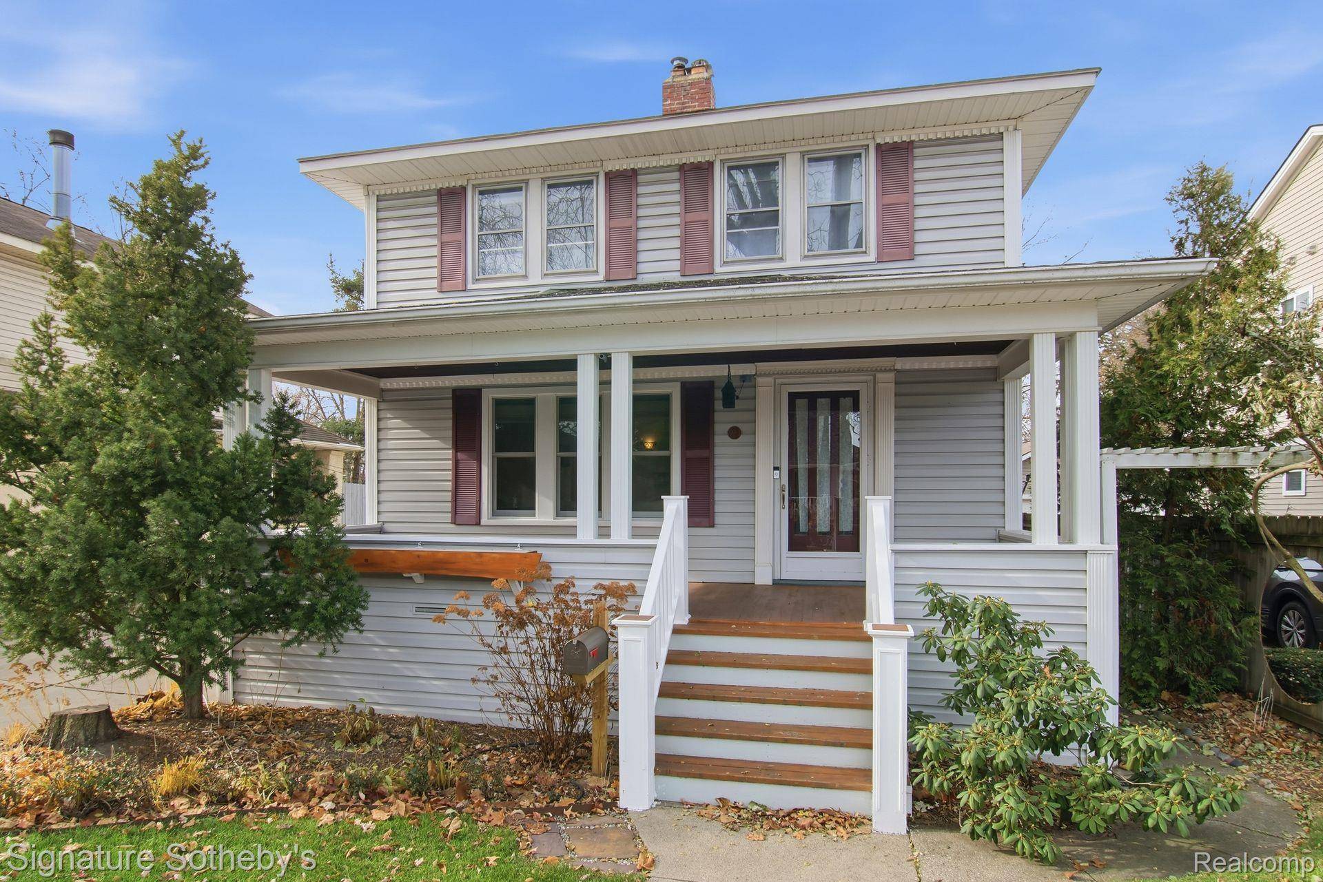 Royal Oak, MI 48067,923 N Center ST