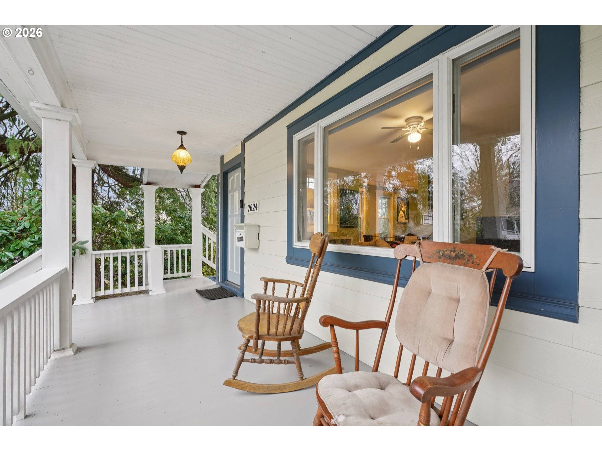 Portland, OR 97215,7624 SE MORRISON ST