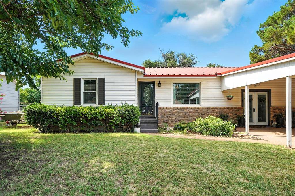 Hamlin, TX 79520,1017 2nd Street